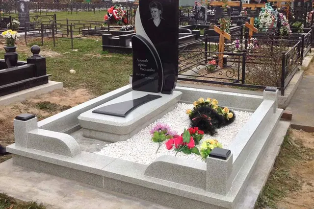 Гранитная ограда 21