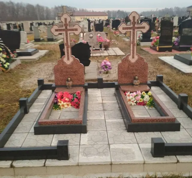 Памятник — АП-2102
